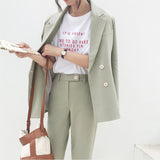 tenue de bureau femmes costumes