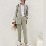 tenue de bureau femmes costumes
